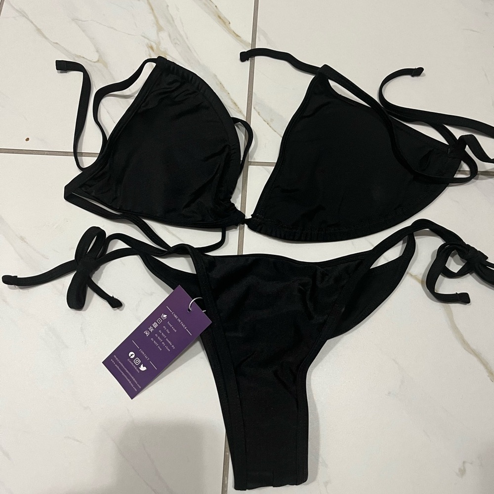 Posing suit/ swim suit